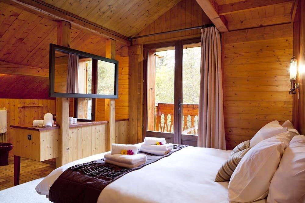 Traditional Winter Wonderland Retreat - im privaten Nationalpark Wald gelegen in Argentière, Chamonix