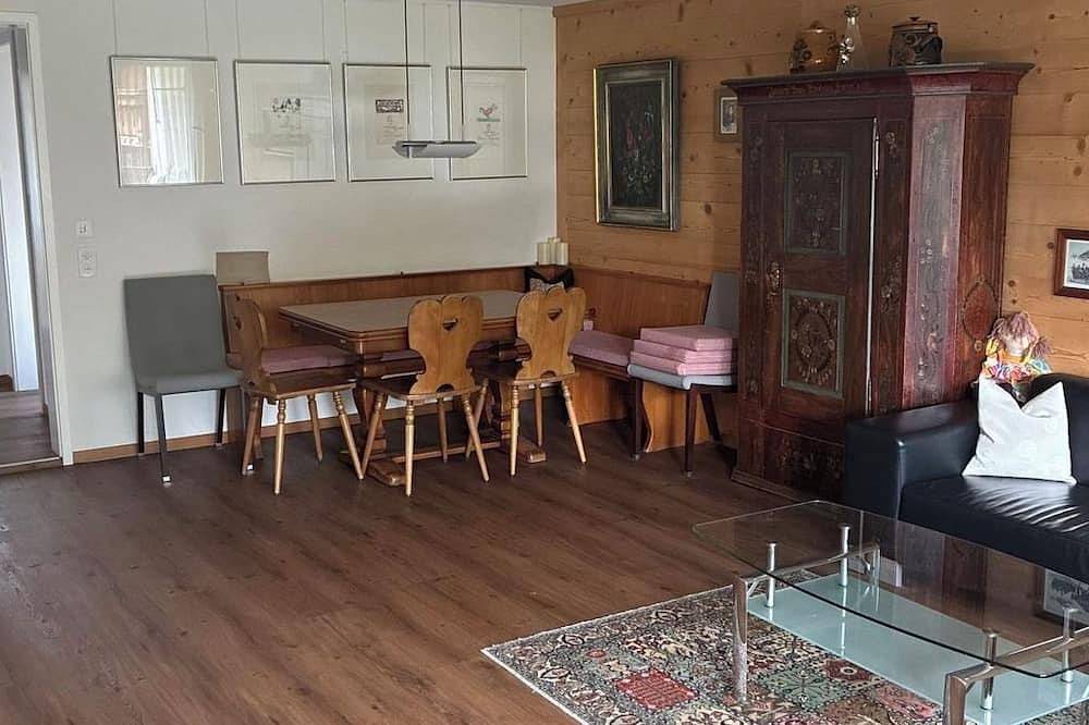 Ganze Wohnung, La Sarine 124 Appartement/Fewo, Dusche oder Bad, Wc 4-Bettwohnung in Gstaad, Saanen