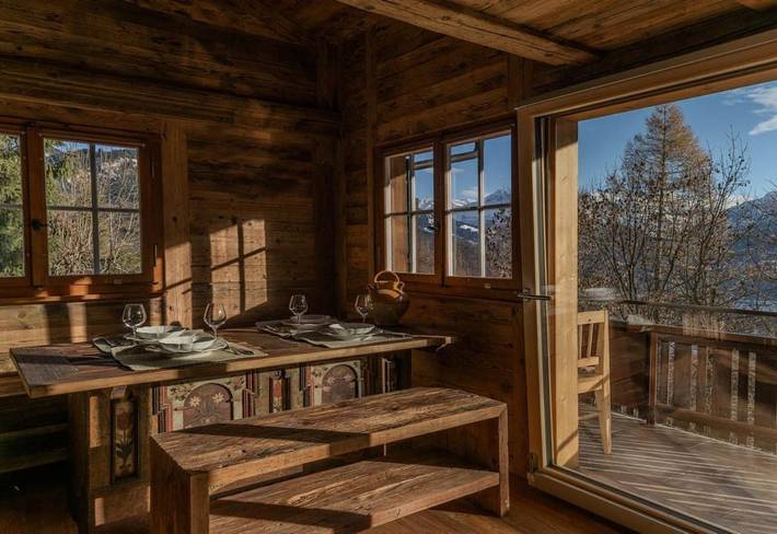 Chalet für 5 Personen, mit Balkon und Terrasse sowie Garten und Sauna in Meiringen