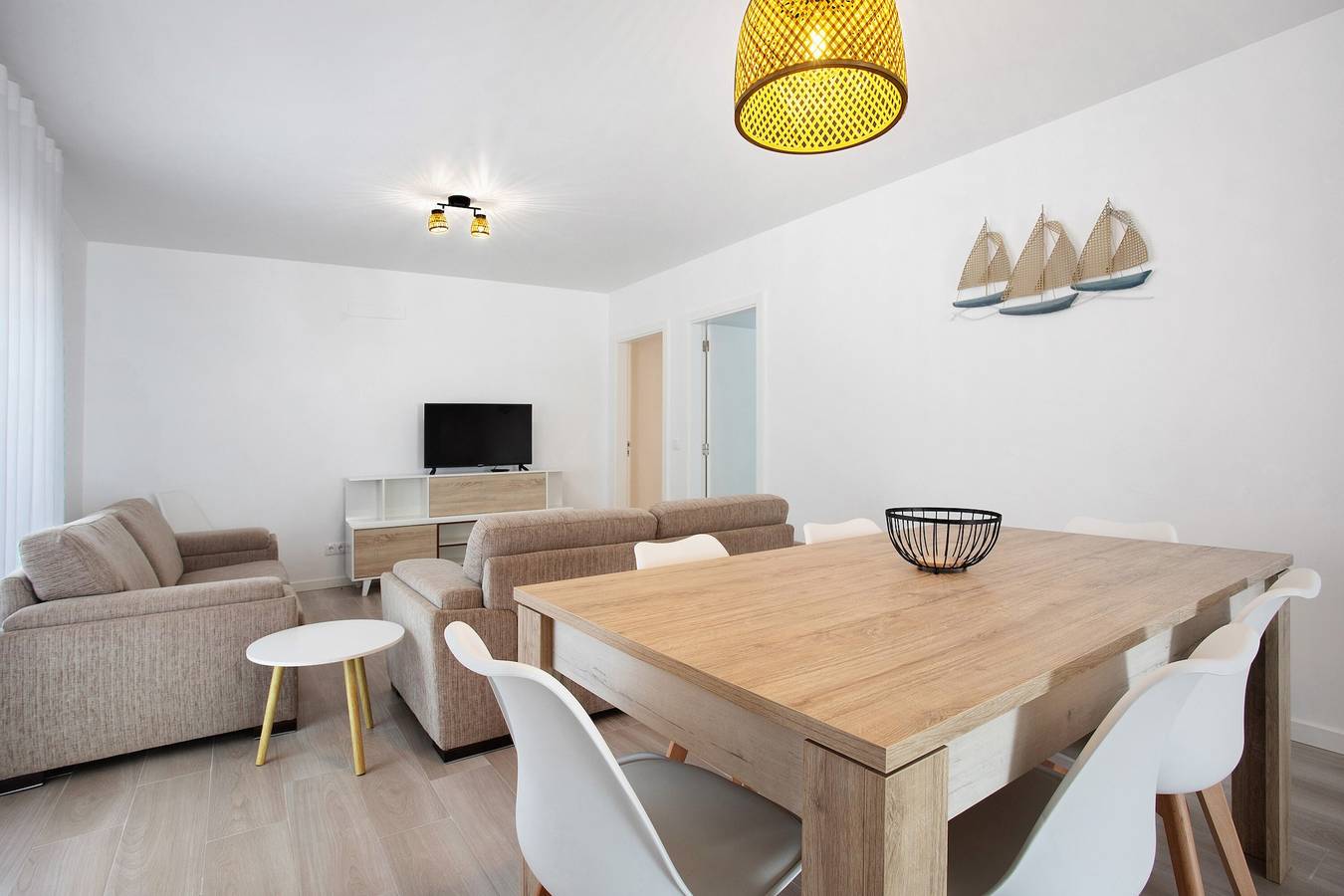 Ferienhaus 'T3 São Martinho Do Porto' mit Gemeinschaftsterrasse und Wlan in Praia de São Martinho do Porto, São Martinho do Porto