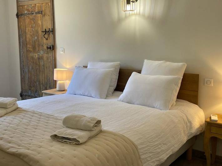 Gîte pour 2 personnes, avec jardin ainsi que piscine et vue à Lourmarin - 2