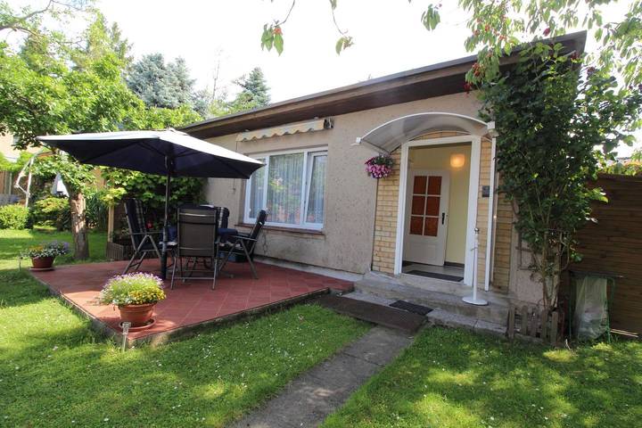 Ferienhaus für 3 Personen, mit Terrasse und Garten in Sassnitz
