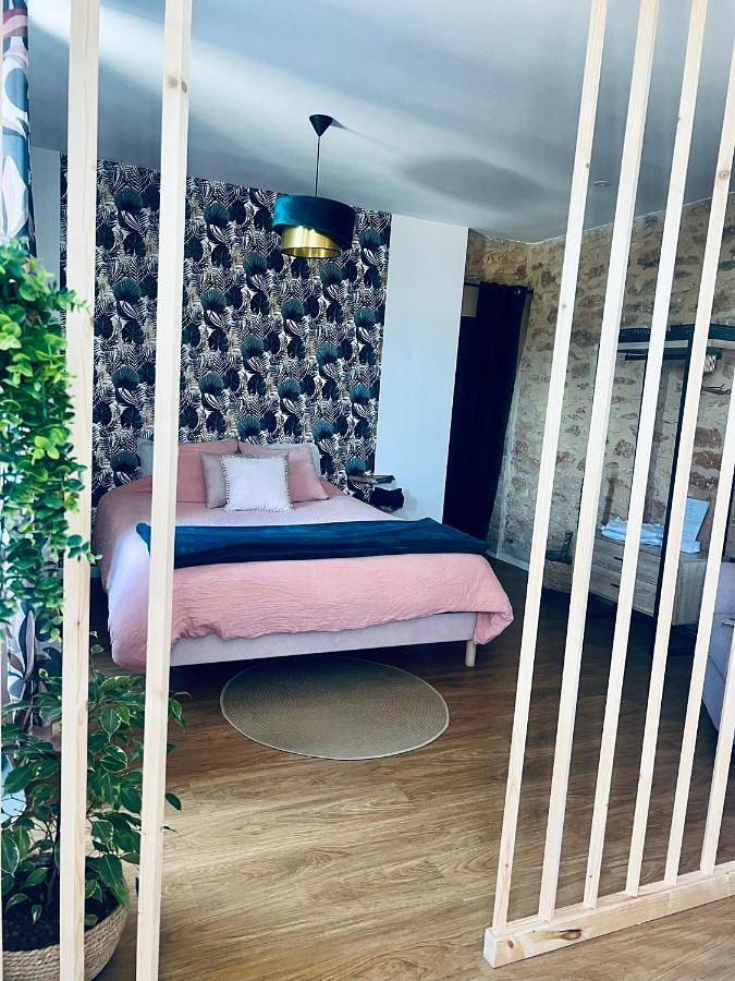 Gîte pour 2 personnes, avec vue et terrasse dans Gare De Sarlat