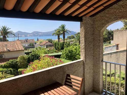Gîte pour 4 personnes, avec balcon et vue dans Port Des Lecques Saint Cyr Sur Mer