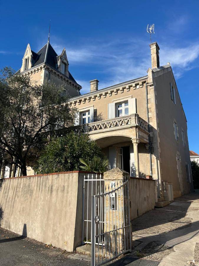 Chambre d’hôte pour 2 personnes, avec Terrasse ainsi que Jardin et Vue à Marmande