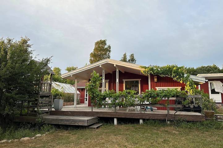 Ferienhaus für 6 Personen, mit Terrasse und Garten in Orø