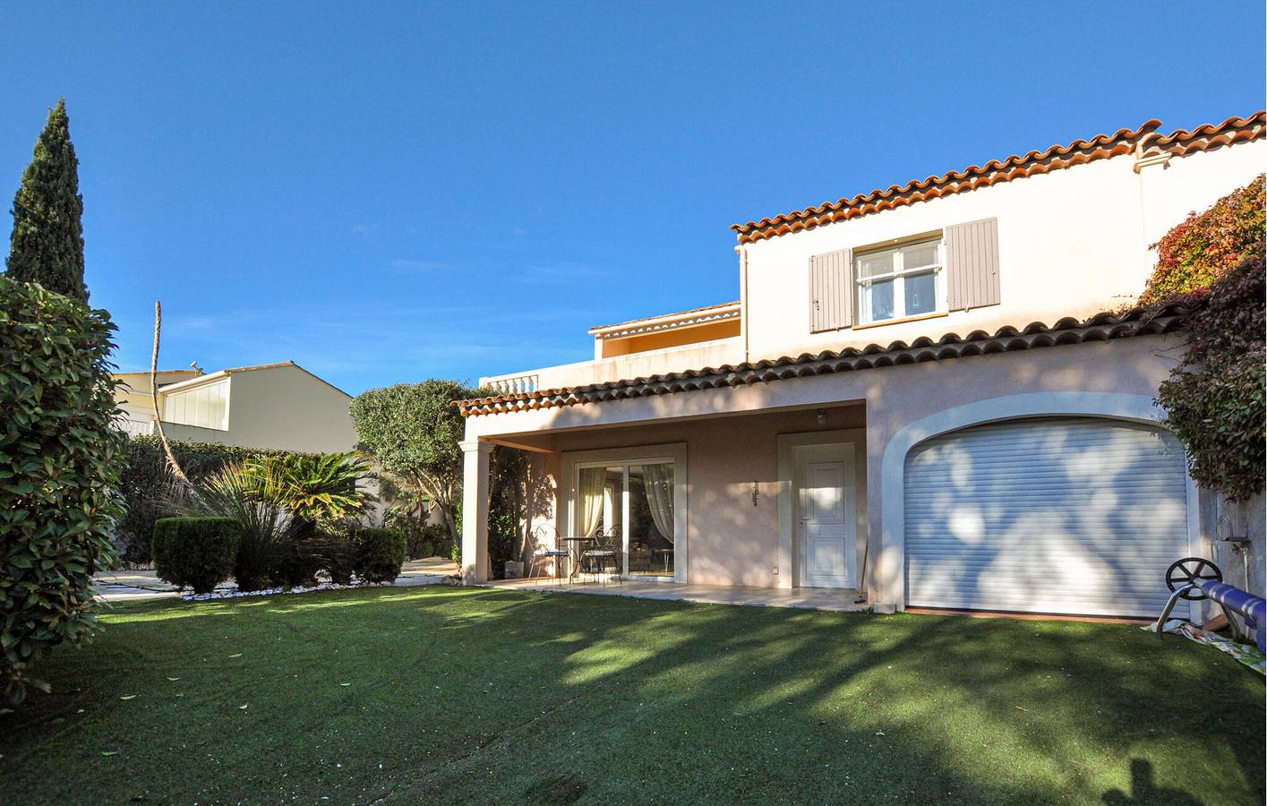 Appartement moderne avec piscine, terrasse et parking, à 1,5 km de la plage de la ville in Sainte-Maxime, Côte méditerranéenne (France)