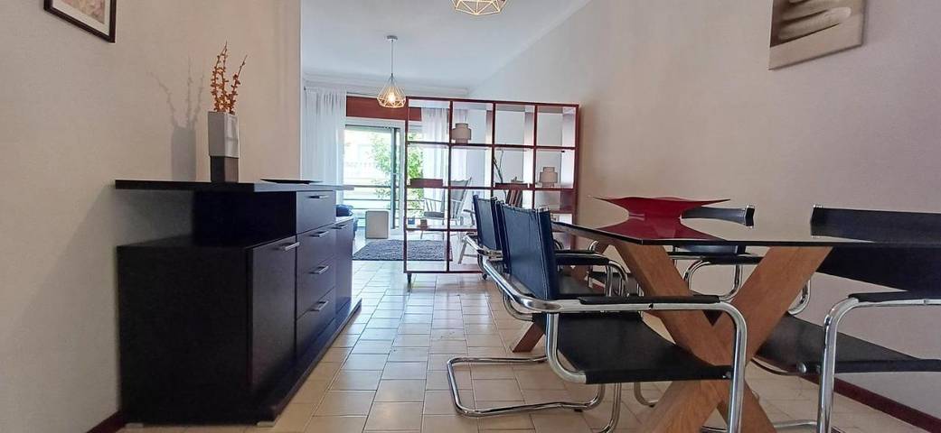 Apartamento de férias para 4 pessoas, com vista e varanda em Vila Praia de Ancora