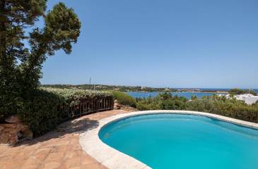Villa pour 8 personnes, avec piscine et jardin à Porto Cervo