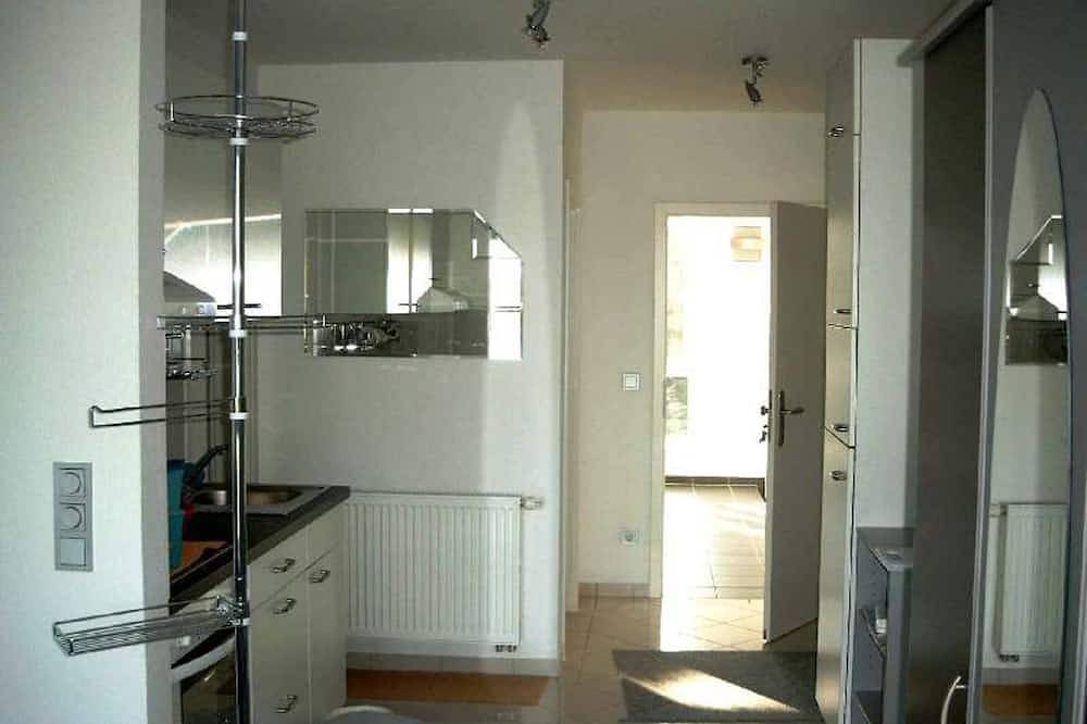 Ganze Wohnung, Ferienwohnung am Mirower See (ohne Balkon) rechts Whg.3 - Ferienwohnungen am See in Mirow, Mecklenburg-Strelitz