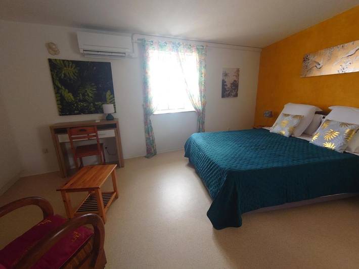Gîte pour 2 personnes, avec terrasse ainsi que jardin et piscine, animaux acceptés à Duravel - 3