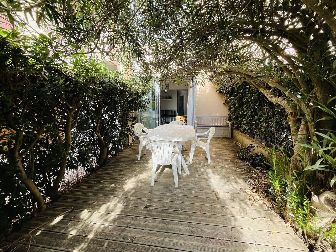 Appartement entier, Joli 2 pièces avec jardinet à 100m de la plage, parking inclus in Sète, Côte méditerranéenne (France)
