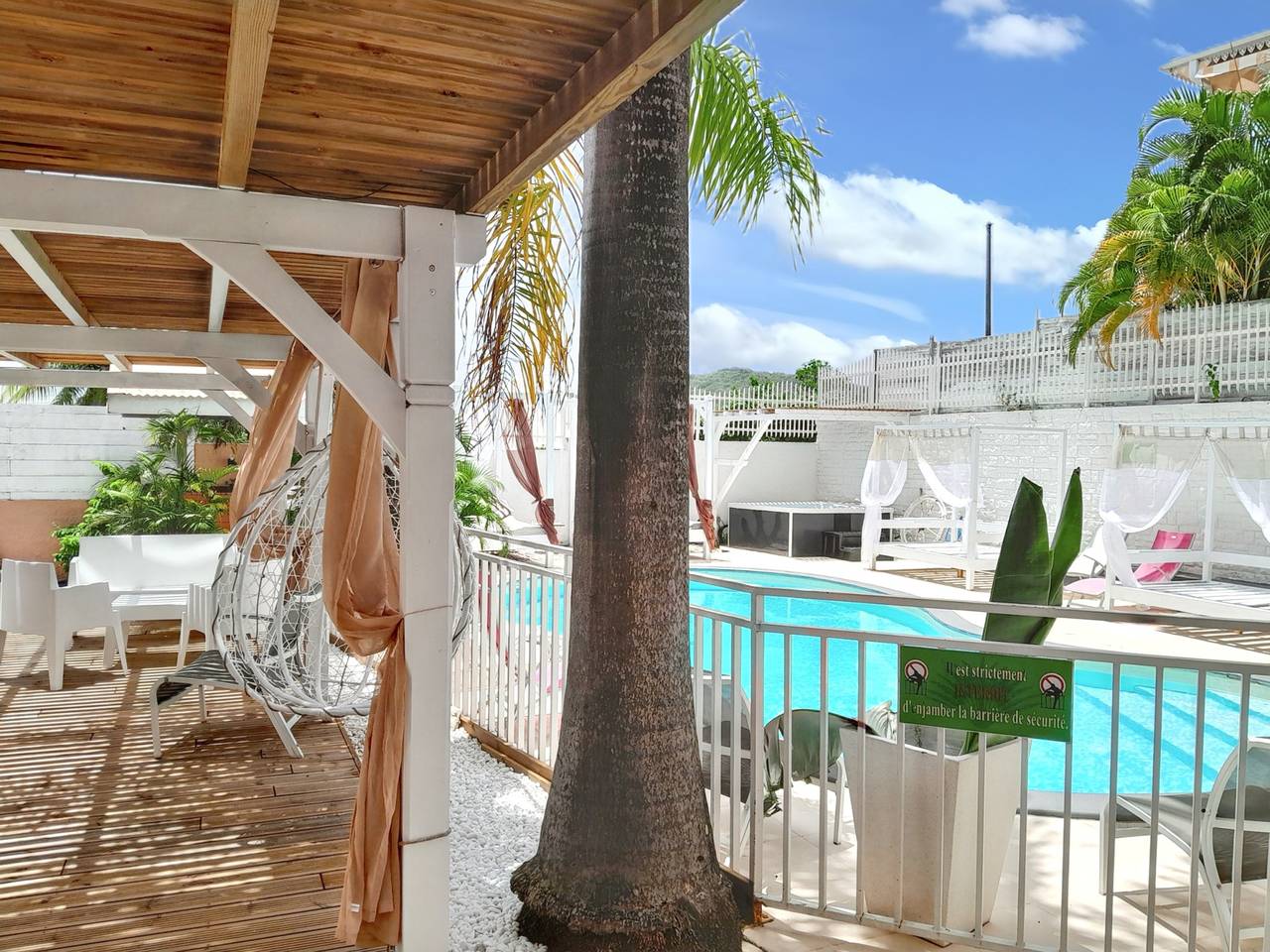 Apartamento entero, Estudio encantador en Sainte-Anne con piscina compartida - 30 m² in Sainte-Anne, Martinica