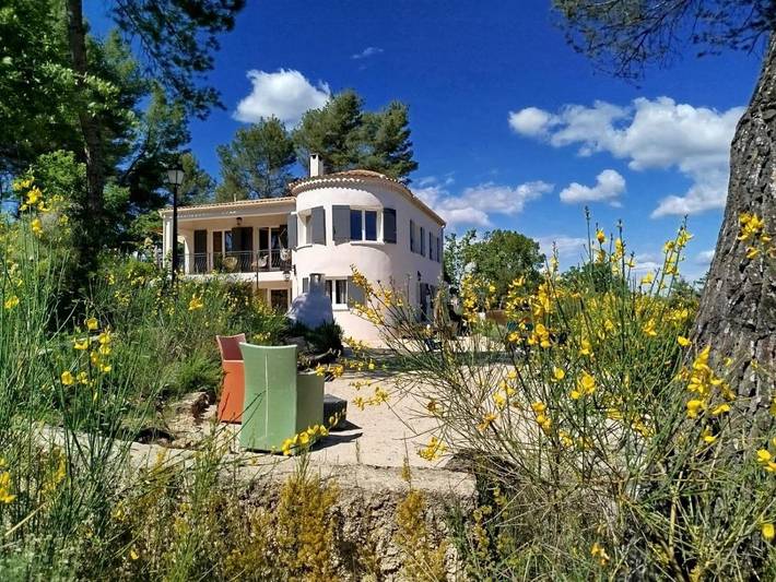 Maison d’hôte pour 2 personnes, avec jardin ainsi que vue et piscine
