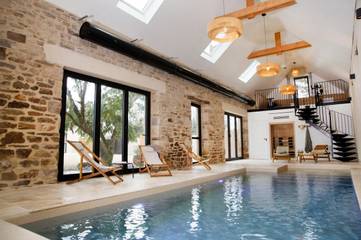 Gîte pour 2 personnes, avec jacuzzi et piscine ainsi que jardin et sauna à Saint-Évarzec