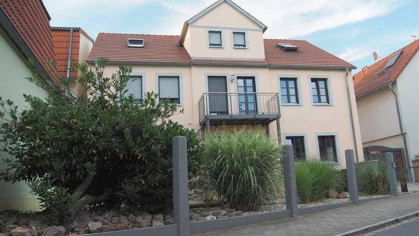 Ferienwohnung für 3 Personen, mit Terrasse und Garten