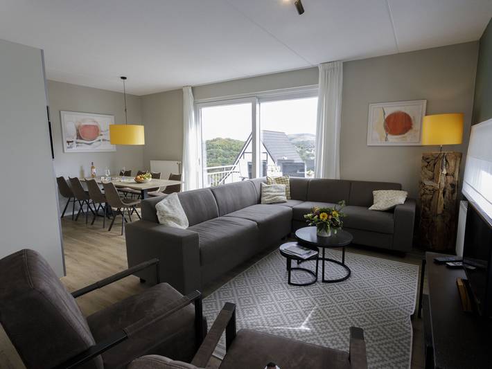 Ferienhaus für 8 Personen, mit Terrasse und Pool sowie Sauna in Heimbach - 2