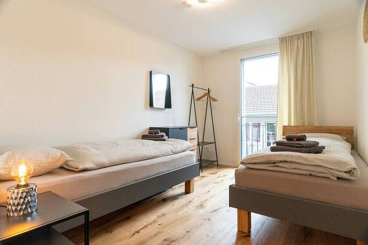 Ganze Wohnung, Apartment Stockhorn near the lake and mountains in Einigen, Spiez