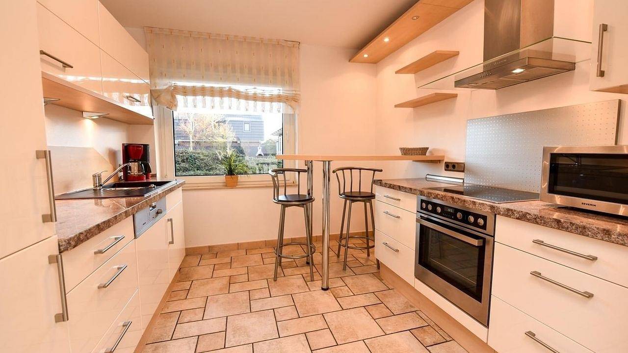 Entire vacation apartment, Ferienwohnung für 6 Personen (100 m²) in Duhnen in Duhnen, Cuxhaven