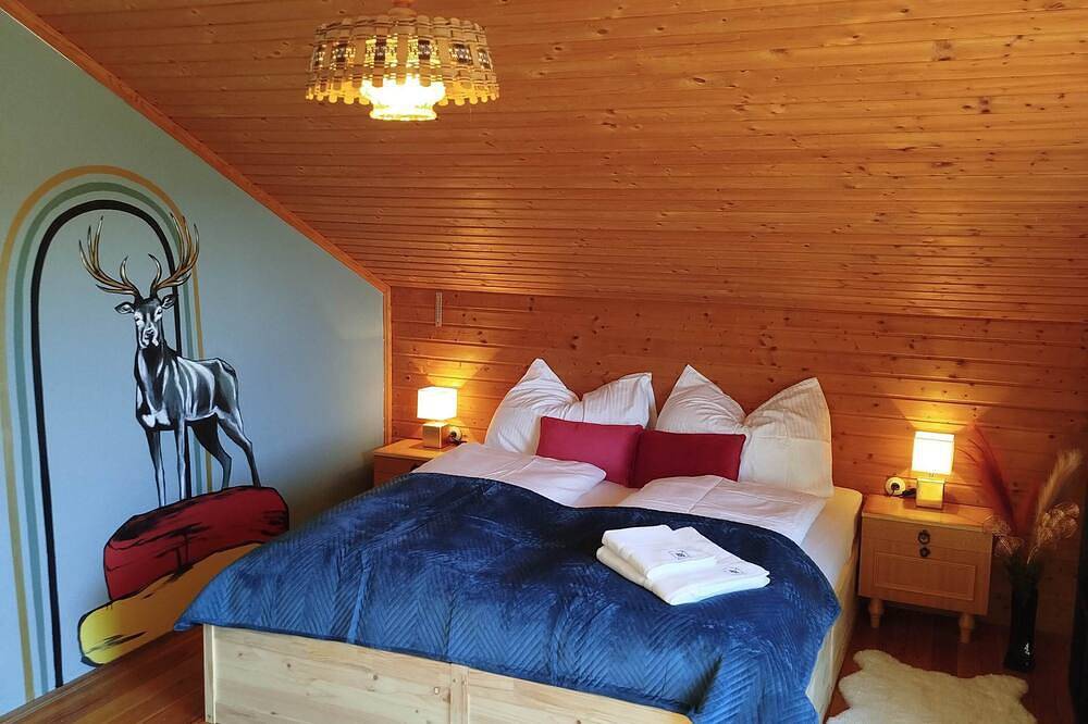 Ferienhaus mit Panorama-Sauna, Gratis E-Bike Verleih & Platz für 6 Personen! in Frantschach-Sankt Gertraud, Lavanttaler Alpen