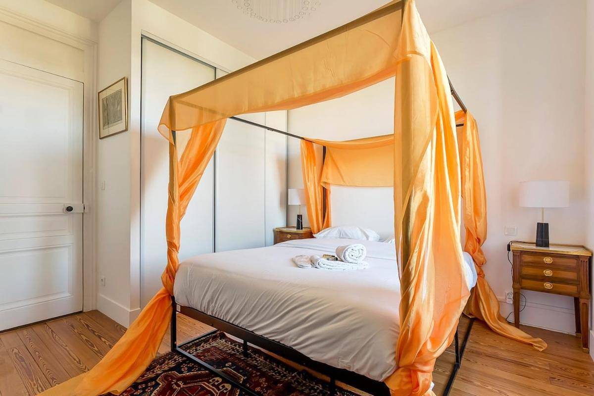 Appartement entier, Splendid T3 - Bohemian - with Cinema Room in Oullins, Lyon et ses environs