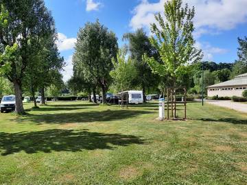 Glamping voor 6 Personen in Le Chambon-sur-Lignon, Centraal Massief, Afbeelding 4