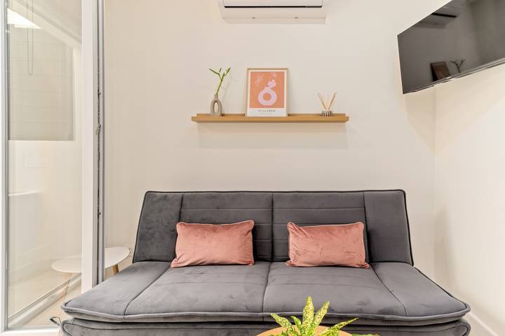 Entire studio, La Cala Home – Cala Azul – Ground Floor Studio with Private Patio and Pool in Playa de La Cala - El Torreón (Mijas), Mijas