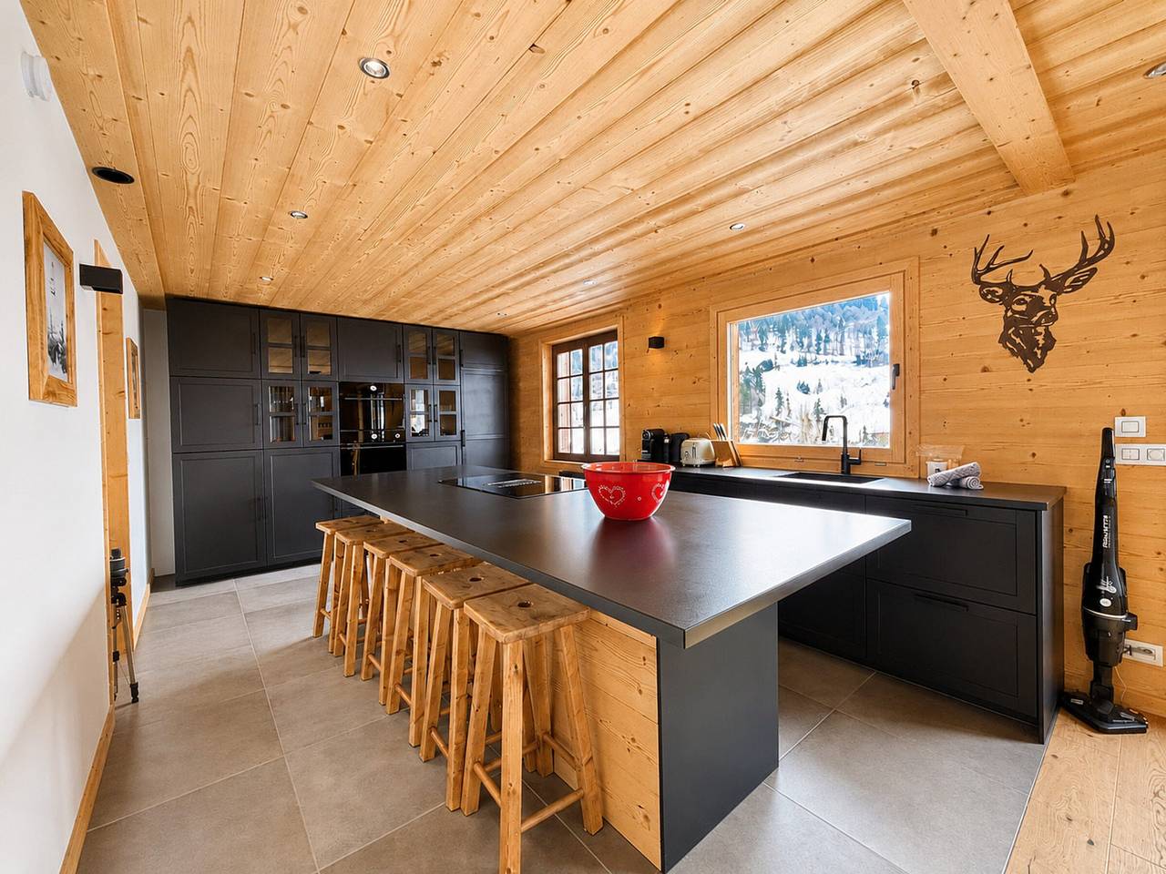 Chalet cosy à Flumet pour 8-10 pers. avec cheminée et Wifi in Flumet, Région d'Albertville
