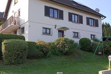 Gîte pour 6 personnes, avec balcon et jardin, animaux acceptés à Lautenbach