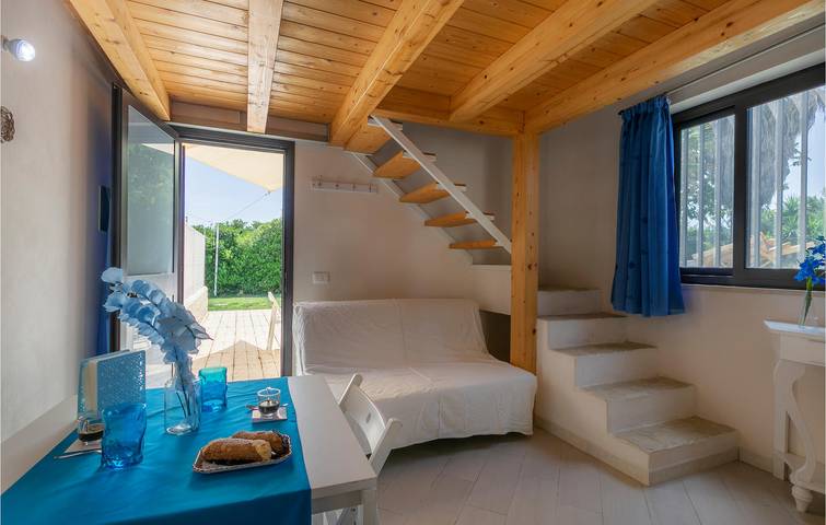 Appartamento intero, Appartamento con posto auto recintato con wifi e spiaggia nelle vicinanze in Granelli, Pachino