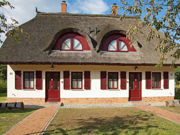 Bungalow für 4 Personen, mit Garten und Terrasse, mit Haustier in Glowe