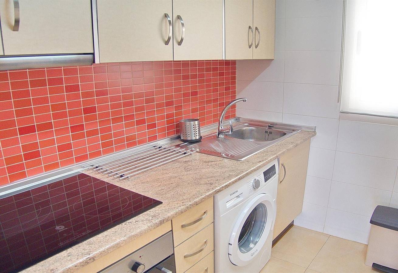 Appartement met groot dakterras, zwembad, tuin, barbecue, airco & Wi-Fi, foto 7