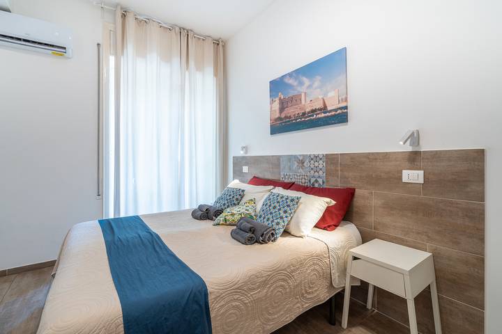 Bed and breakfast for 3 people, with balcony in Sicily
