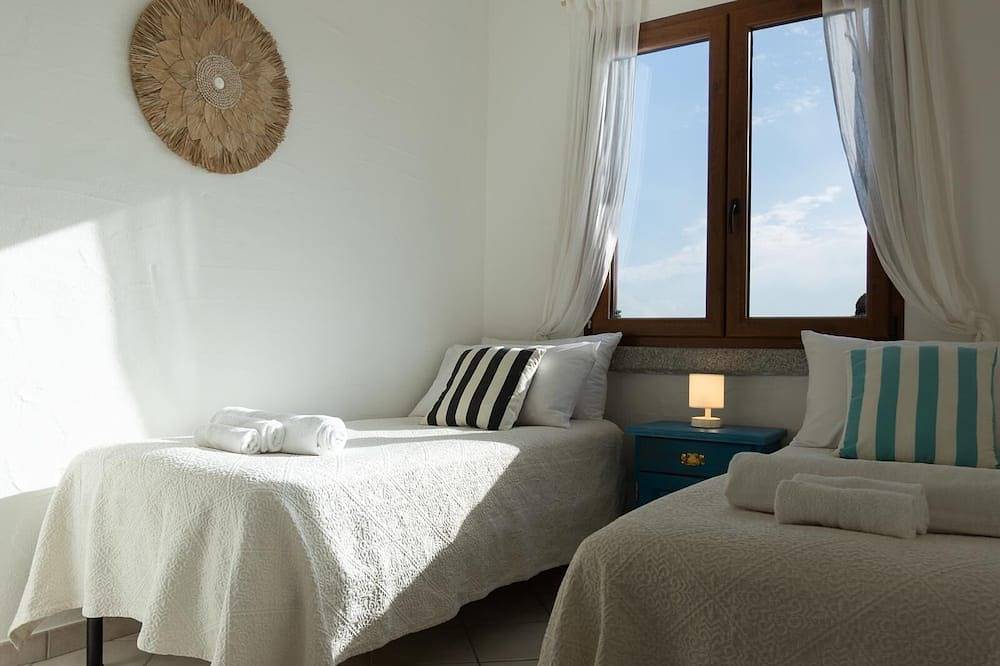 La Siesta Nebida: Exclusive Boutique Sea View Home with breathtaking sunsets in Nebida, Iglesias