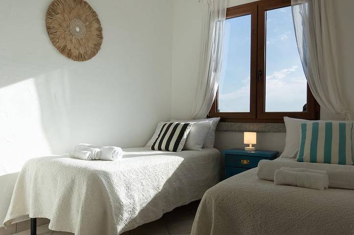 La Siesta: Sea view & Panoramic Pool in Nebida, Iglesias