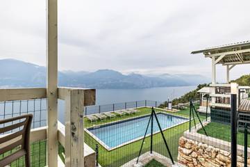 Bungalow per 4 Persone in Brenzone, Lago di Garda, Foto 2