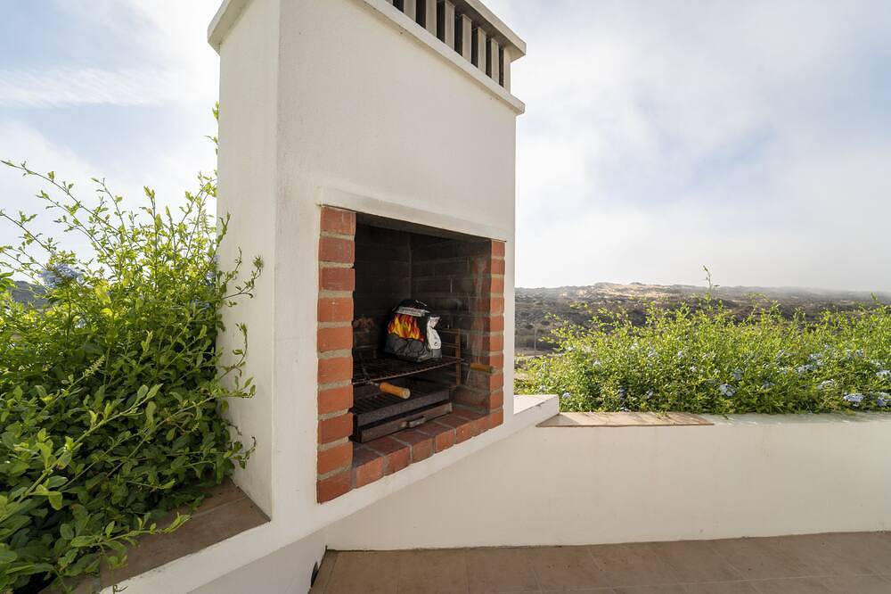 Seascape - Surf, Family & Comfort in Bordeira, Naturpark Südwest-Alentejo und Costa Vicentina