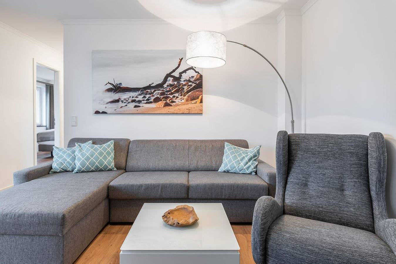 Apartamento entero, Spacious 2-room holiday apartment with balcony and garden view in Nienhagen in Nienhagen, Rostock y sus alrededores