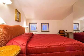 Villa With Pool for 10 People in Sorrento, Tyrrhenian Coast Campania, Photo 3