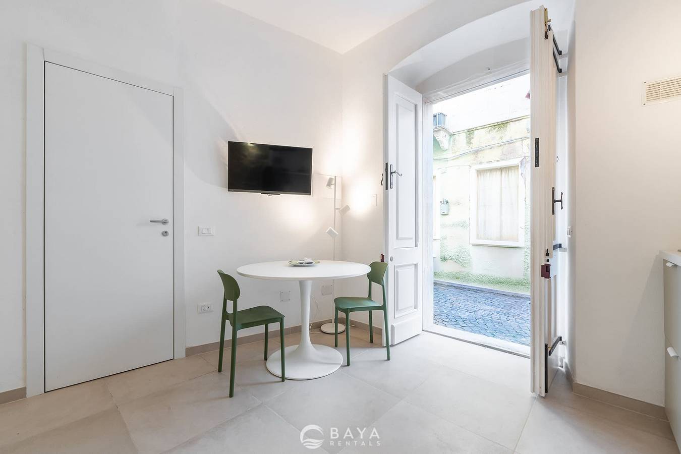 Ca  Rouge - Modern   Bright 3Br Boutique Retreat in the Heart of Carloforte in Carloforte, Provincia de Carbonia-Iglesias