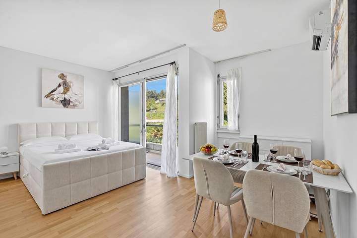 Ferienwohnung für 2 Personen, mit Balkon in Lugano