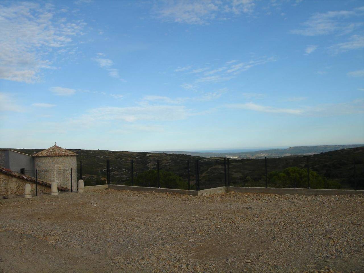 Double Room with Mountain View in Aumelas, Côte méditerranéenne (France)