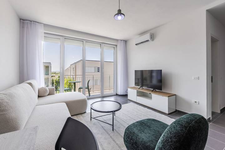 Gîte pour 4 personnes, avec balcon, adapté aux familles dans Lezhë