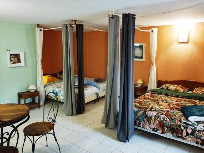 Chambre d’hôte pour 4 personnes, avec terrasse et jardin, animaux acceptés à La Canourgue - 3
