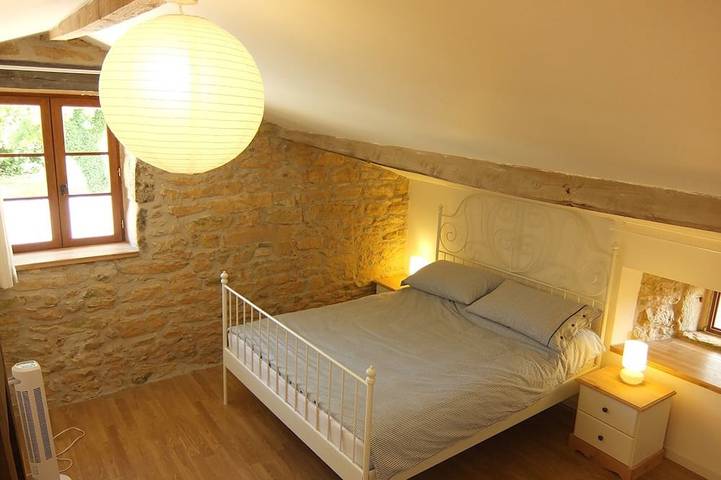 Old Atelier Gite: Altes 4-Sterne-Steinhaus mit privatem Garten, kostenlosem Wlan in La Chèvrerie, Charente