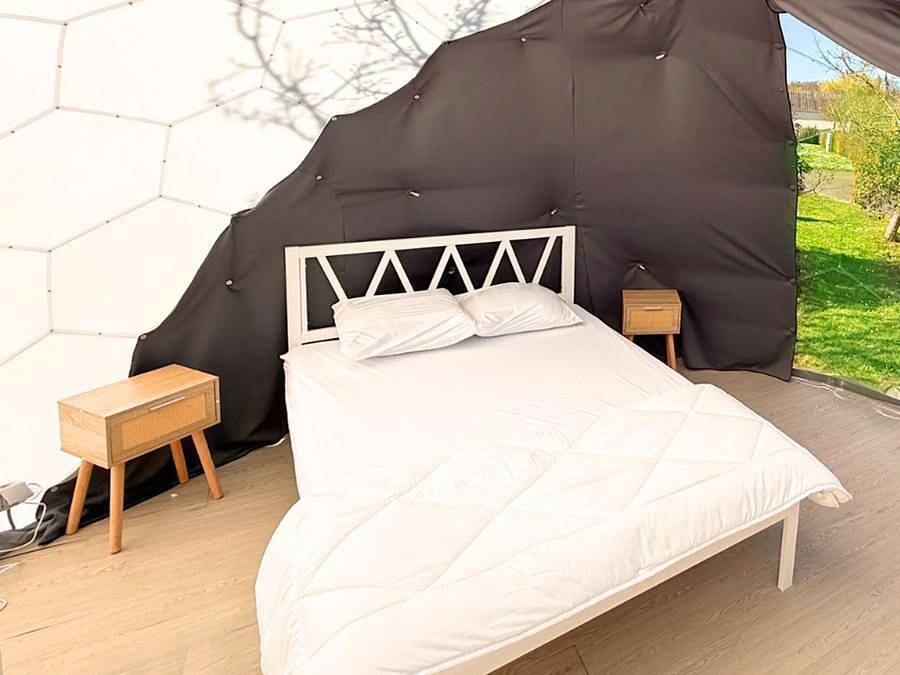 Resort & Camping - Val de Braye - Accommodation 2 persons - Dome/Igloo Glamping in Bessé-sur-Braye, Sarthe