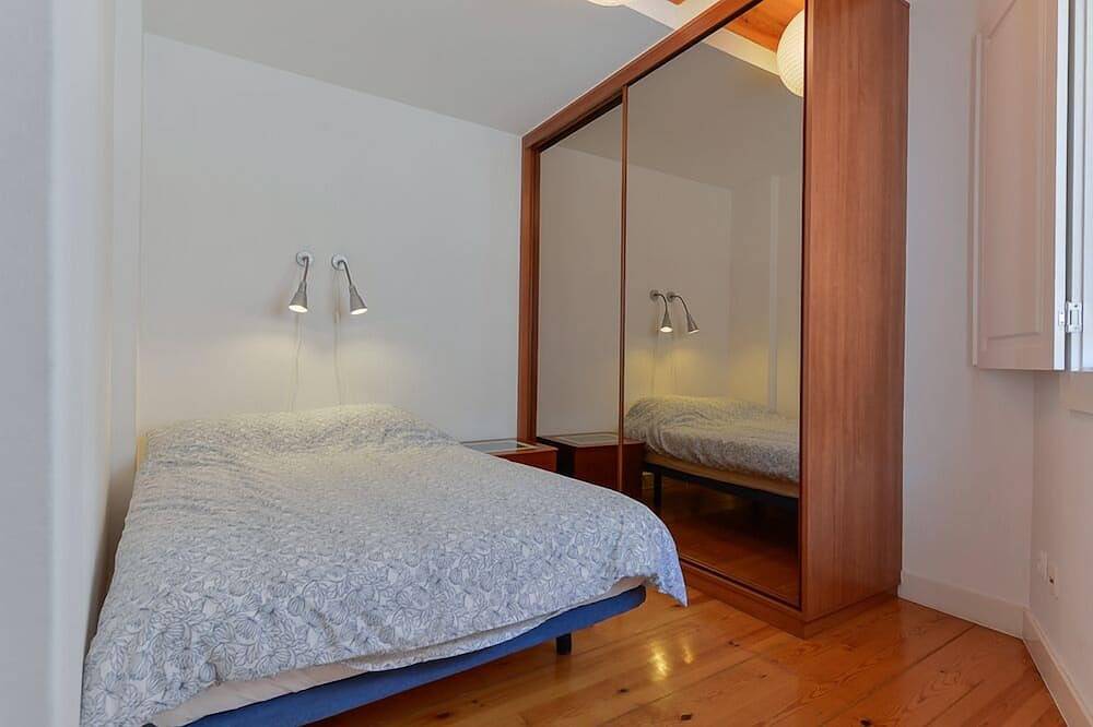 Appartement entier, Lumineux, confortable, vues et le Château à ses pieds in Santa Maria Maior, Costa de Lisboa