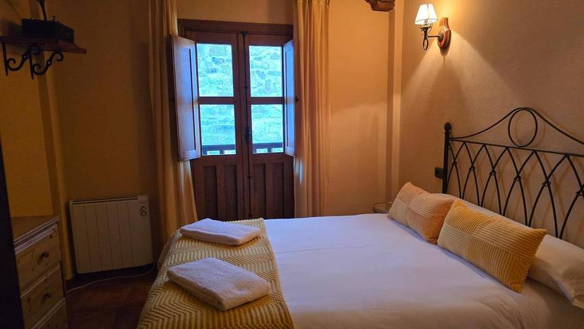 Casa rural para 5 personas, con terraza y vistas, Se admiten mascotas en Valle del Jerte - 4