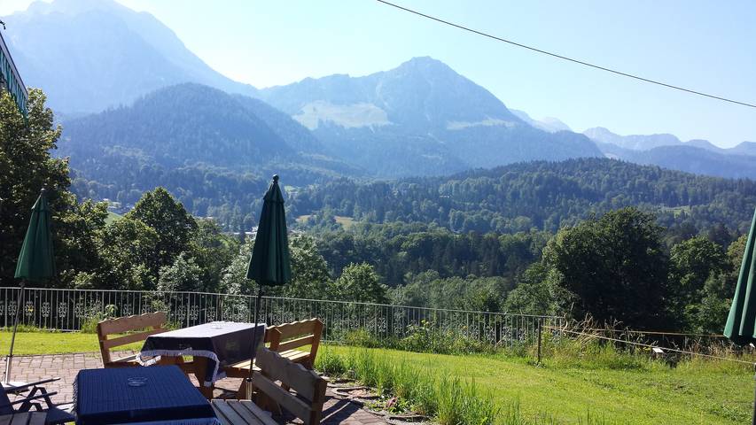 Gästehaus Obersulzberglehen - Doppelzimmer mit Dusche/Wc und Balkon in Schönau am Königssee, Berchtesgadener Alpen