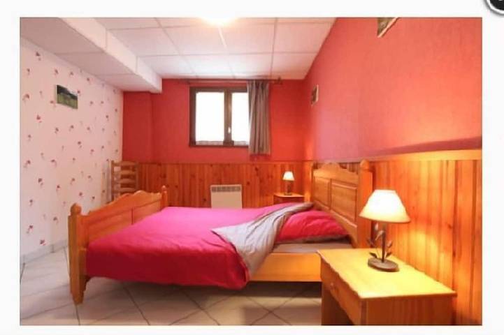 Gîte pour 5 personnes, avec jardin à Aramits - 4